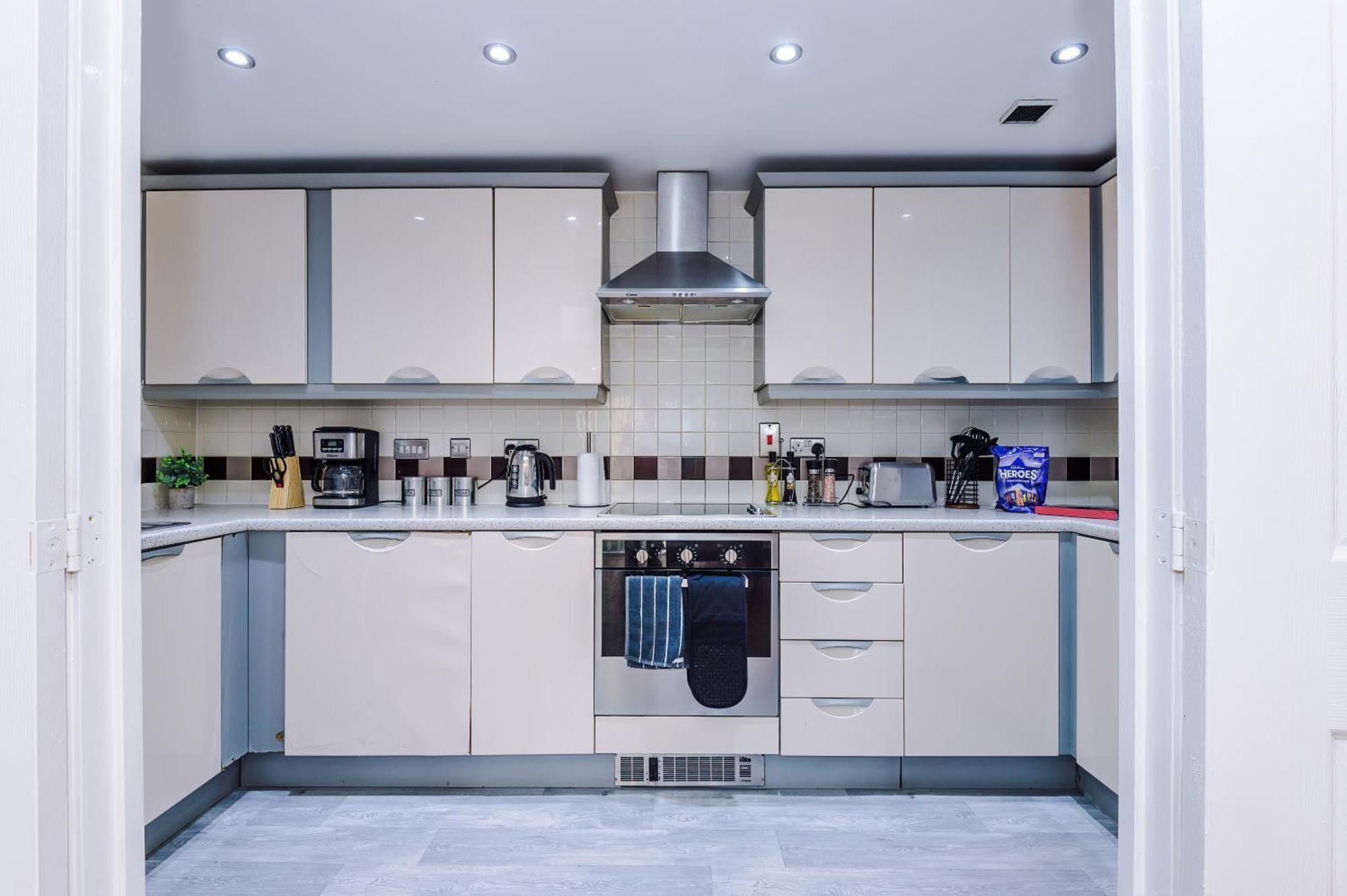Fusion, Pool Table, Ps4, 2 Bedrooms Manchester